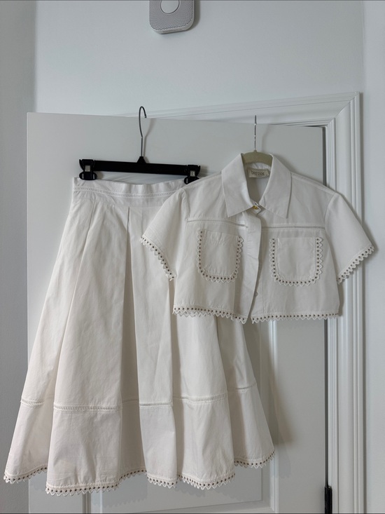 Benaar Los Angeles Dresses & Skirts - Benaar White Two-Piece Eyelet Trim Skirt Set